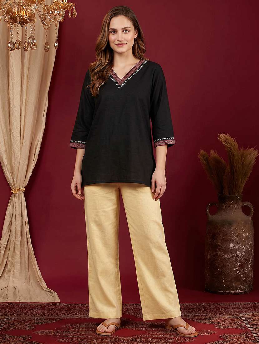women solid three quarter sleeves straight kurti - 22600569 -  Standard Image - 4