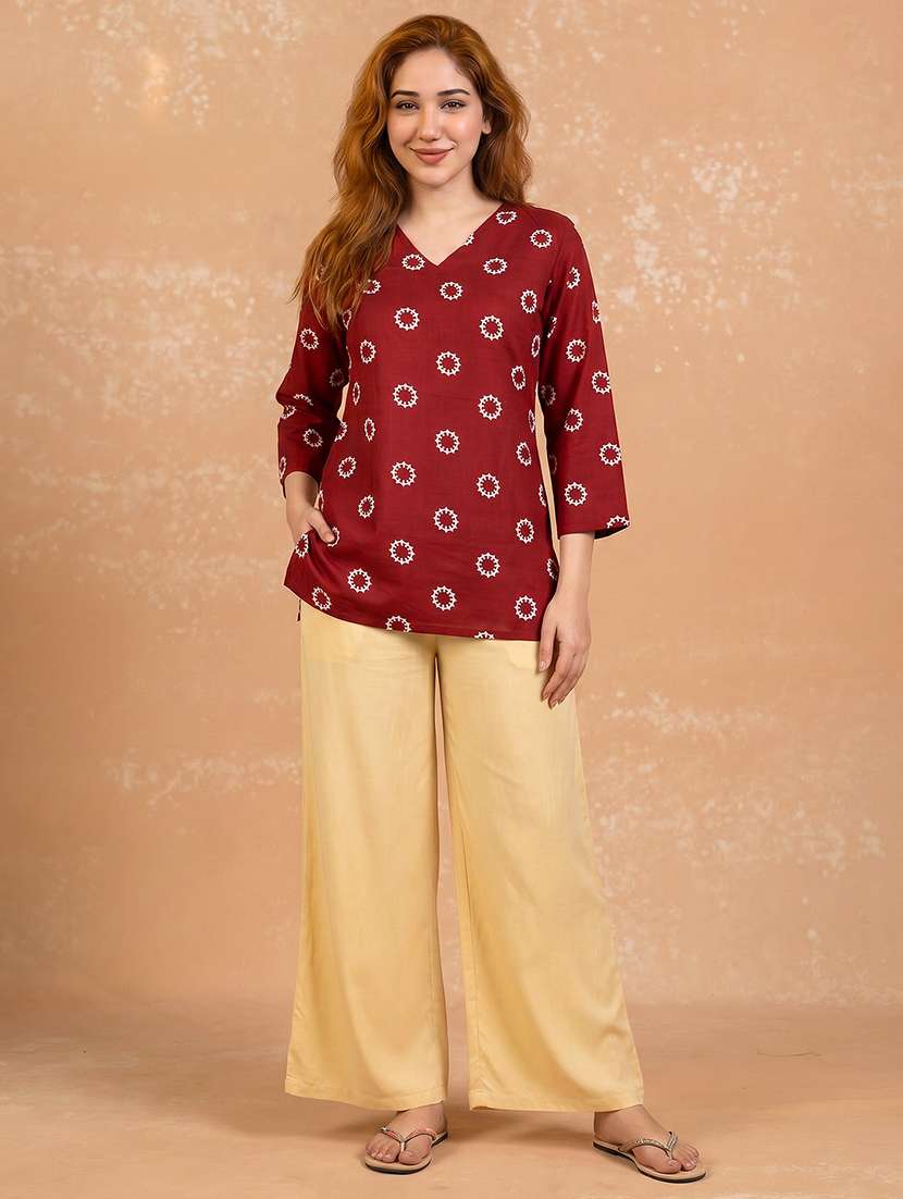 Women Printed Three Quarter Sleeves Straight Kurti - 22600586 -  Standard Image - 4