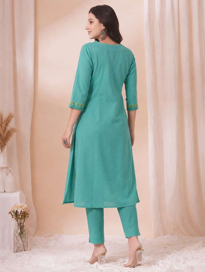 women printed three quarter sleeves straight kurta - 22601135 -  Standard Image - 4
