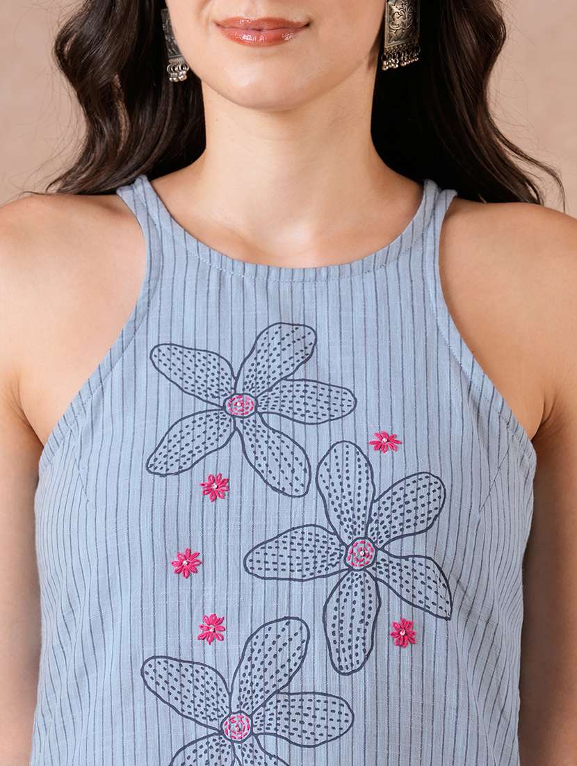 Women Printed Sleeveless Straight Kurta - 22601143 -  Standard Image - 1