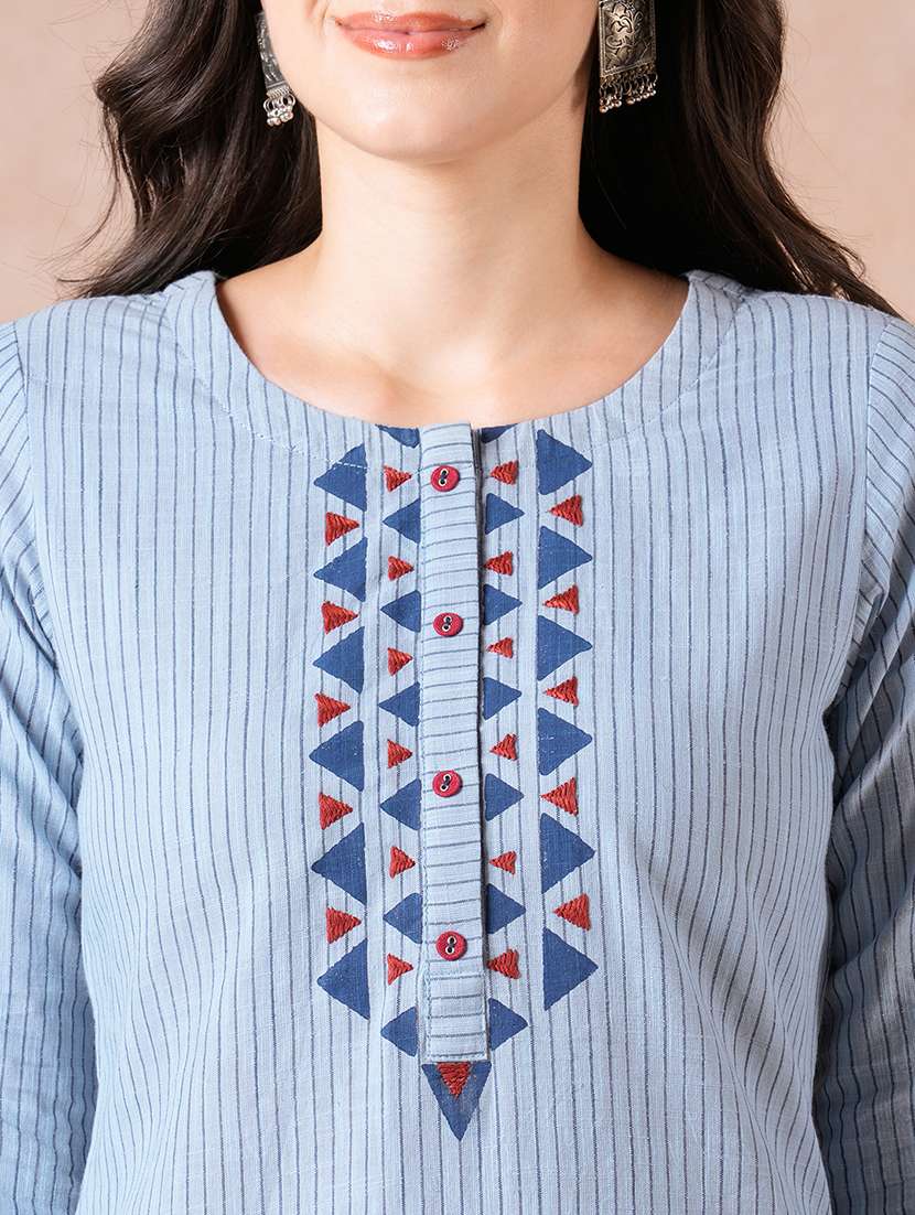 women printed three quarter sleeves straight kurta - 22601144 -  Standard Image - 1