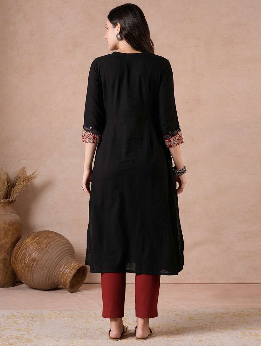 women printed three quarter sleeves a-line kurta - 22601149 -  Standard Image - 4