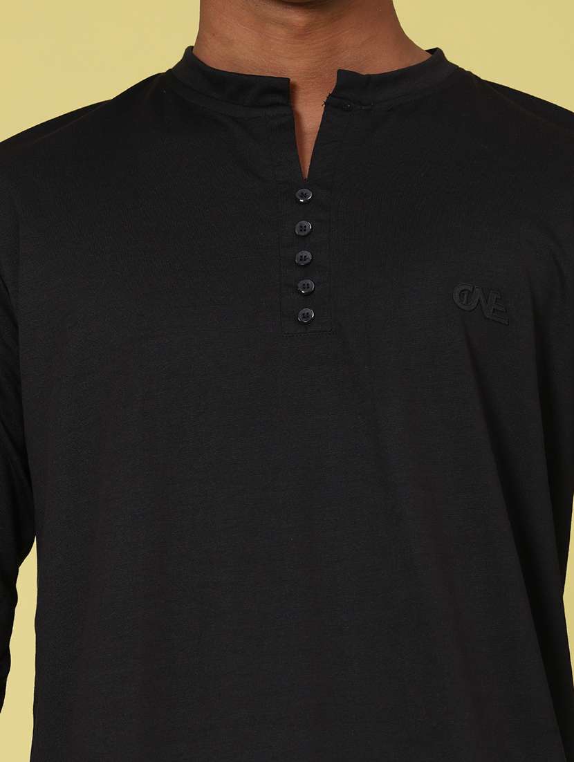Men Solid Long Sleeve Regular Fit T-shirt - 22601624 -  Standard Image - 1