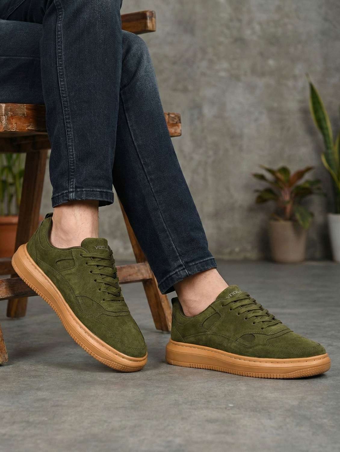 men solid lace up sneaker - 22602864 -  Standard Image - 4