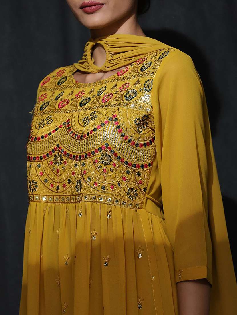 Women Embroidered Three Quarter Sleeves Kurta Palazzo Set With Dupatta - 22603613 -  Standard Image - 1