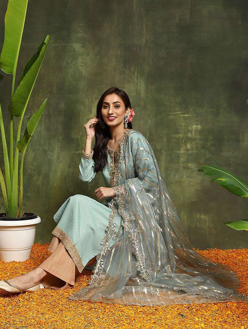 women printed long sleeves kurta pant set with dupatta - 22603618 -  Standard Image - 4