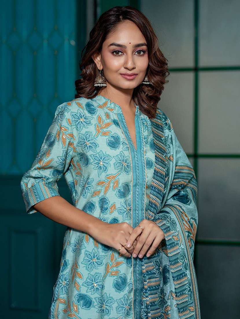 women printed three quarter sleeves kurta pant set with dupatta - 22603636 -  Standard Image - 1