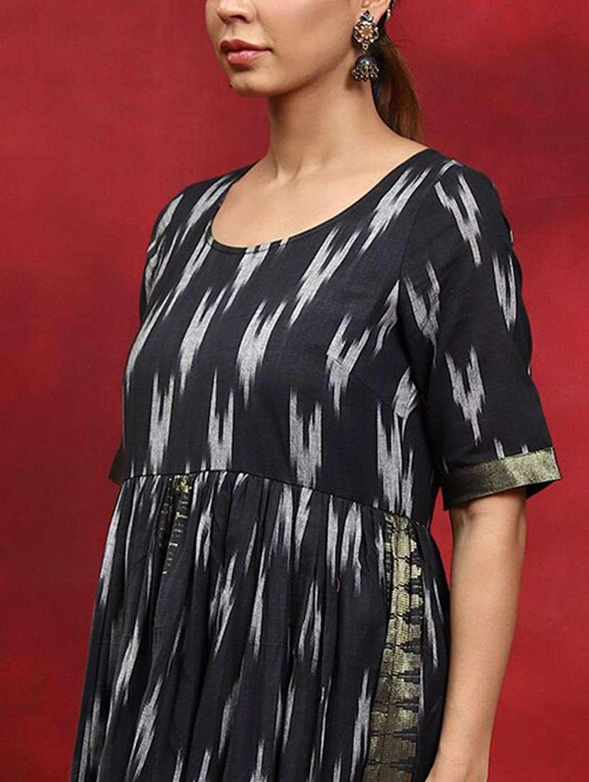 women printed short sleeves fit and flare dress - 22603753 -  Standard Image - 1