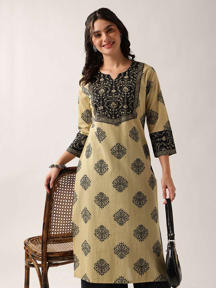 women printed three quarter sleeve straight kurta