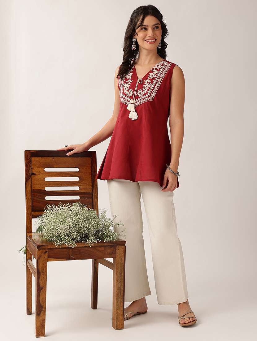 Women Embroidered Sleeveless A-line Tunic - 22604069 -  Standard Image - 4