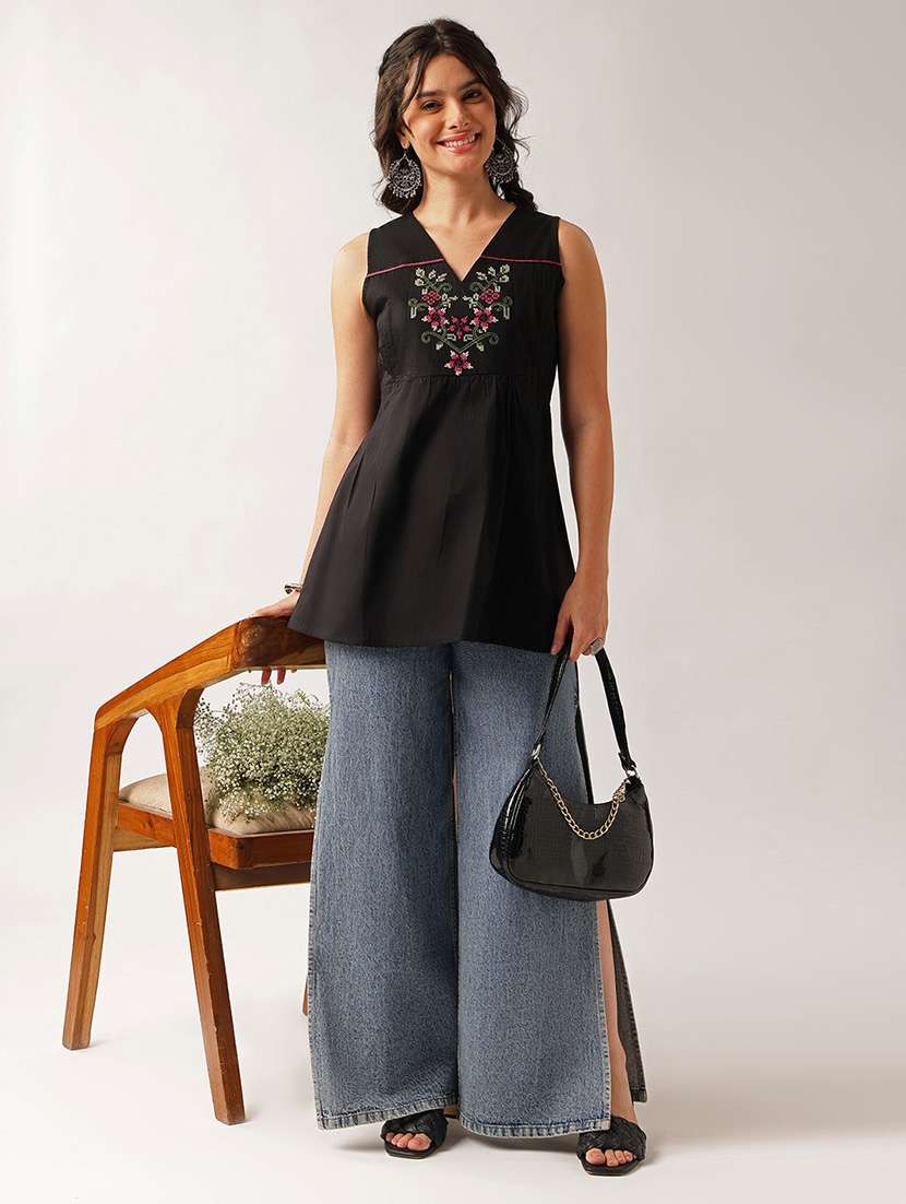 Women Embroidered Sleeveless A-line Tunic - 22604076 -  Standard Image - 4