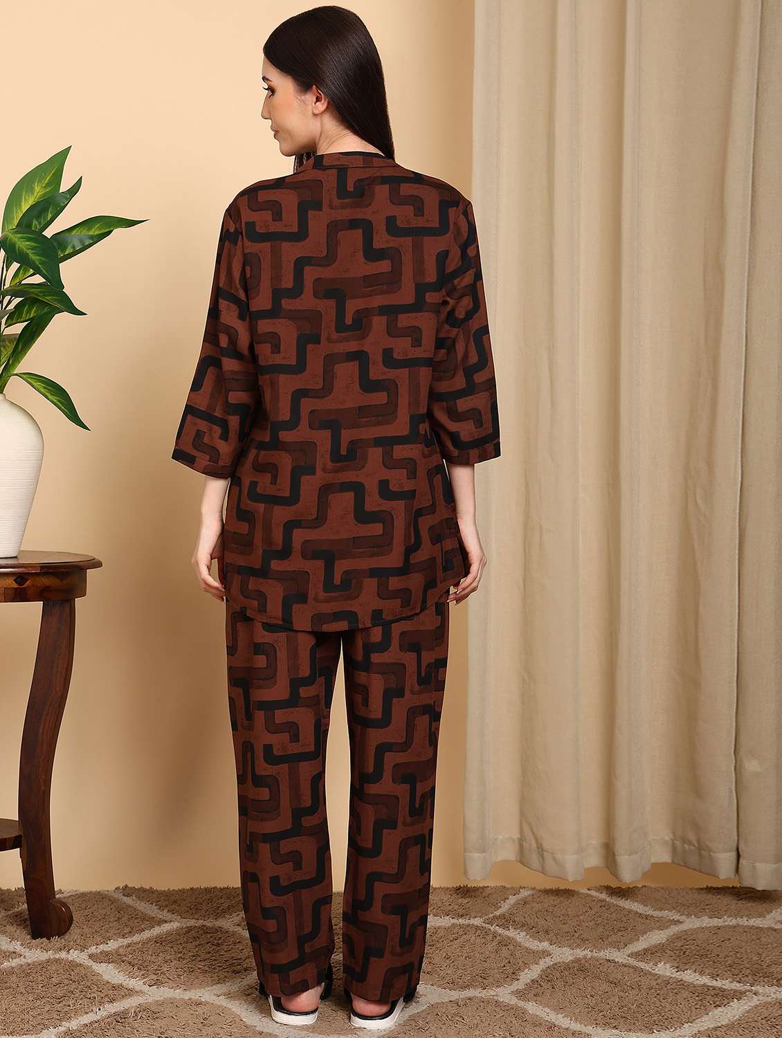 Women Printed Three Quarter Sleeves Nightwear Set - 22604350 -  Standard Image - 4