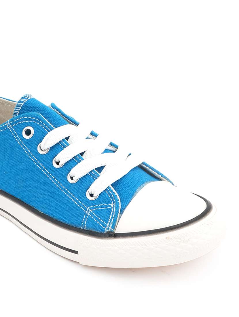 Men Solid Lace Up Sneaker - 22604561 -  Standard Image - 4