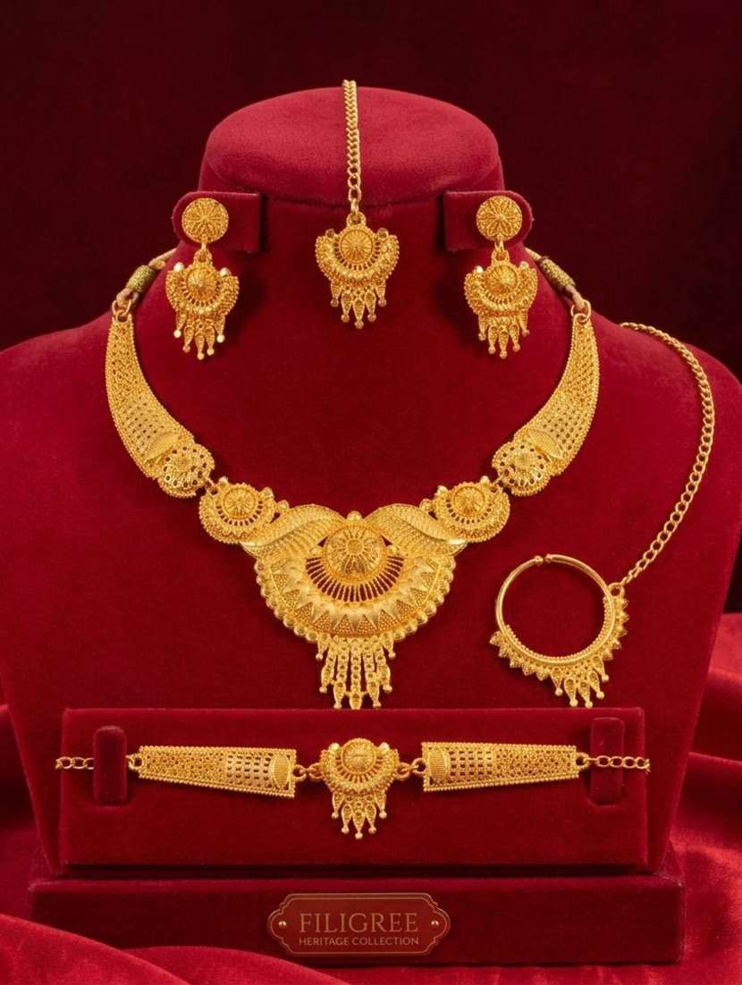 women gold necklace earring maang tikka bracelet nath set - 22604770 -  Standard Image - 4