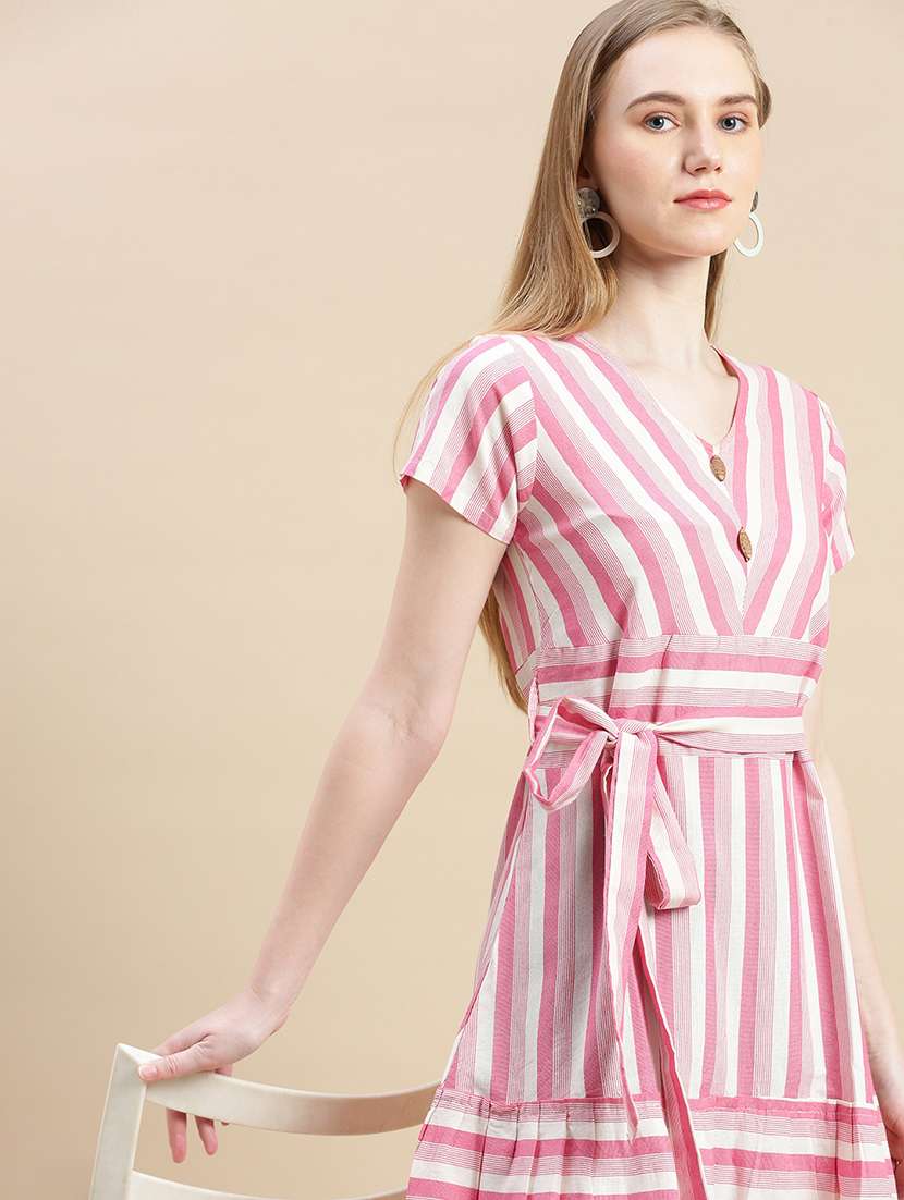 Women Printed Short Sleeves Tiered Dress - 22604892 -  Standard Image - 1