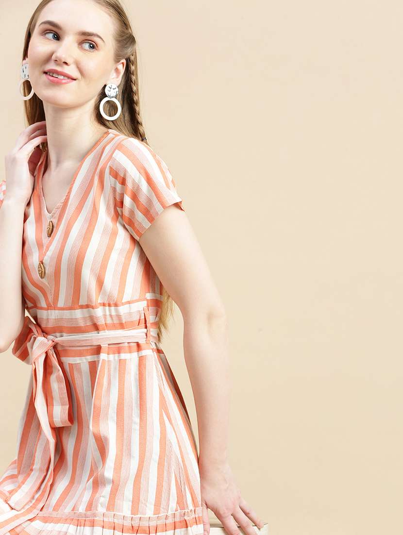 Women Printed Short Sleeves Tiered Dress - 22604893 -  Standard Image - 1