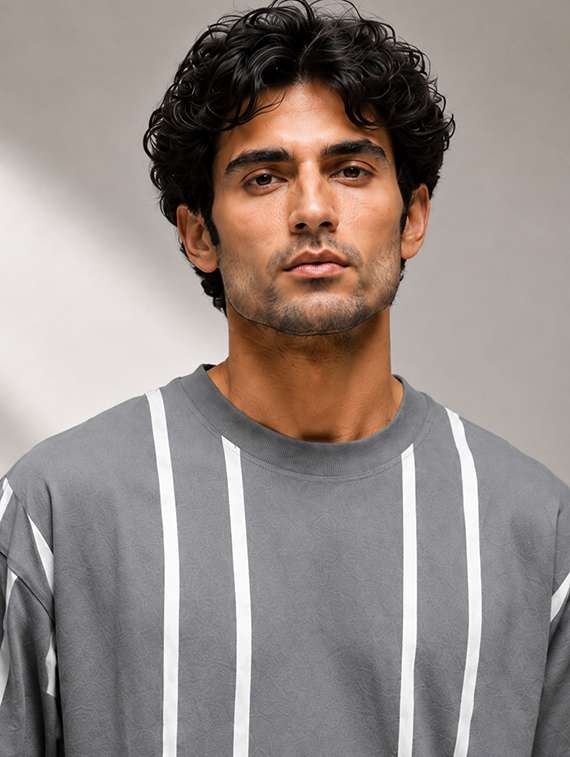 men striped short sleeve oversized t-shirt - 22604933 -  Standard Image - 1