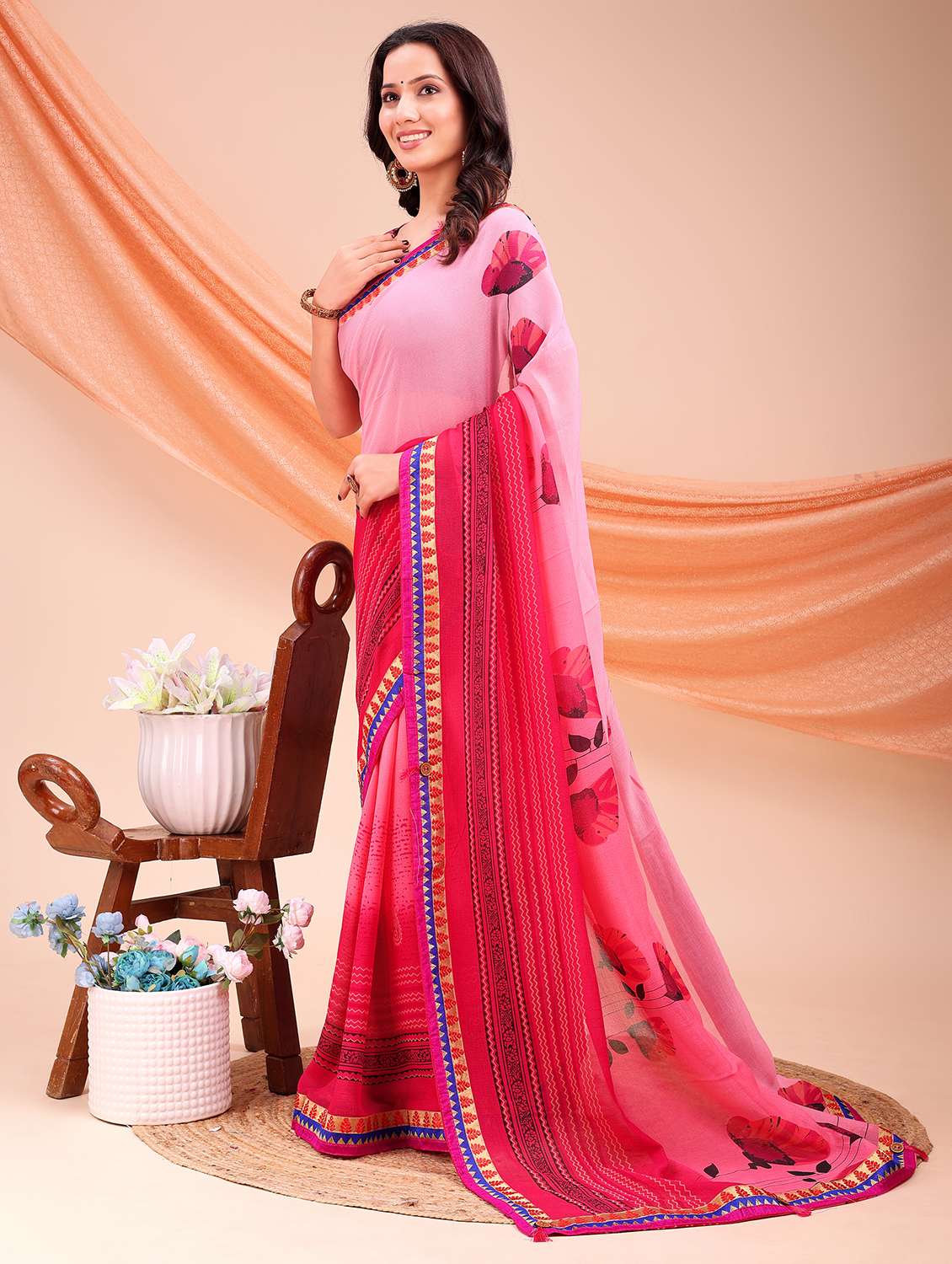 Women Printed Casual Wear Saree With Blouse - 22606770 -  Standard Image - 1