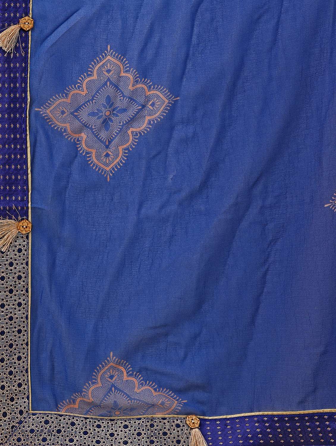 women printed half & half saree with blouse - 22606786 -  Standard Image - 4