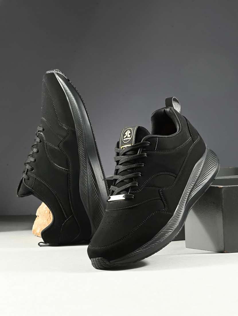 men textured lace up sports shoes