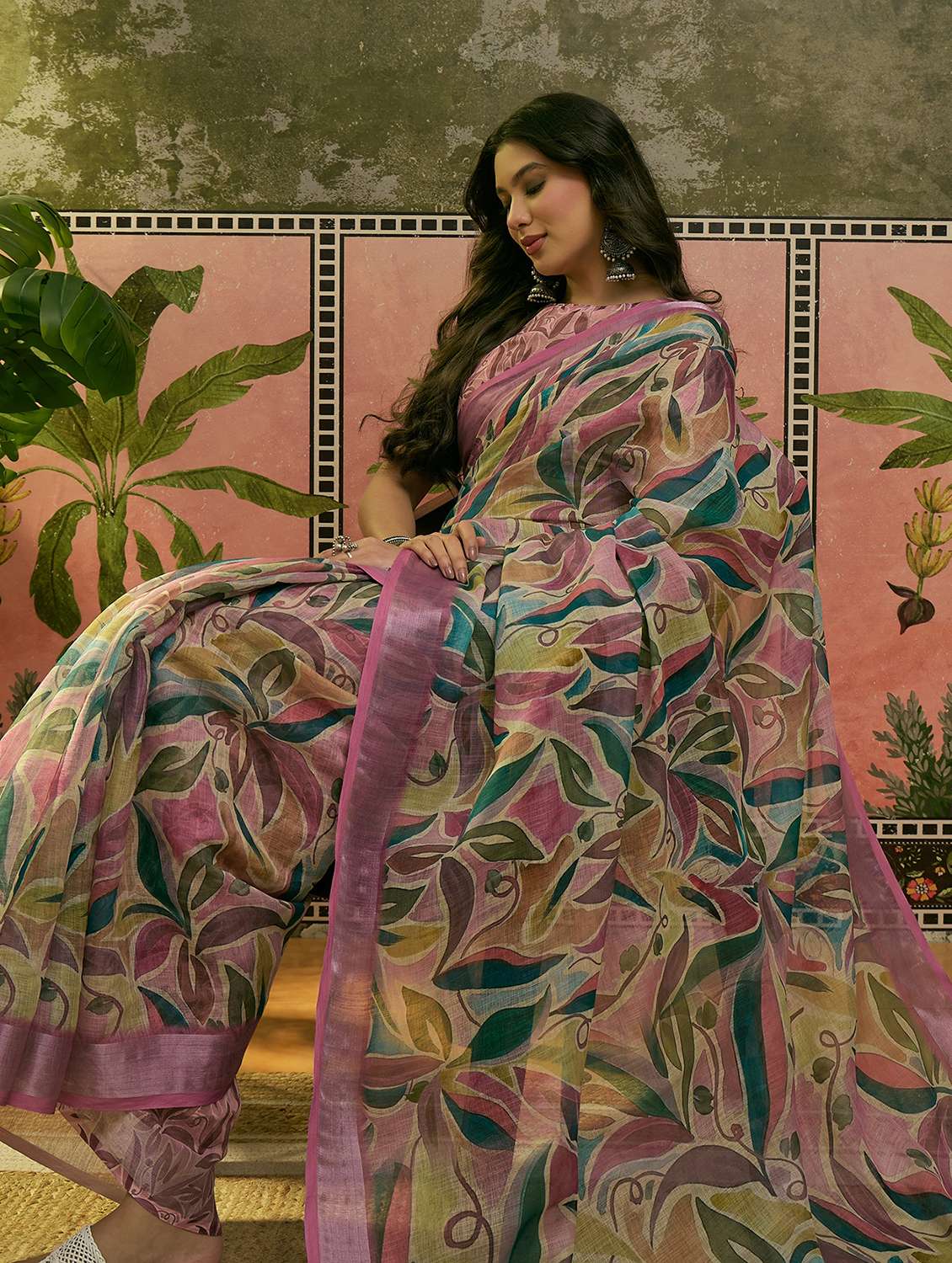 women printed casual wear saree with blouse - 22610085 -  Standard Image - 4