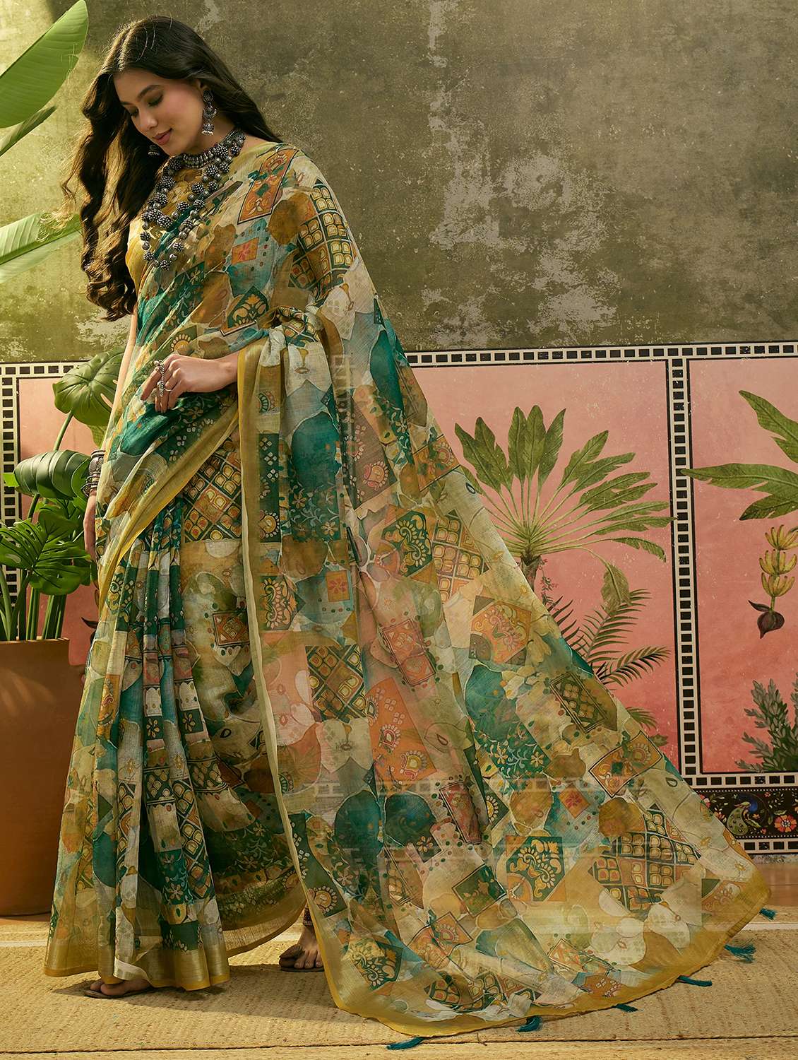 women printed casual wear saree with blouse - 22610093 -  Standard Image - 1