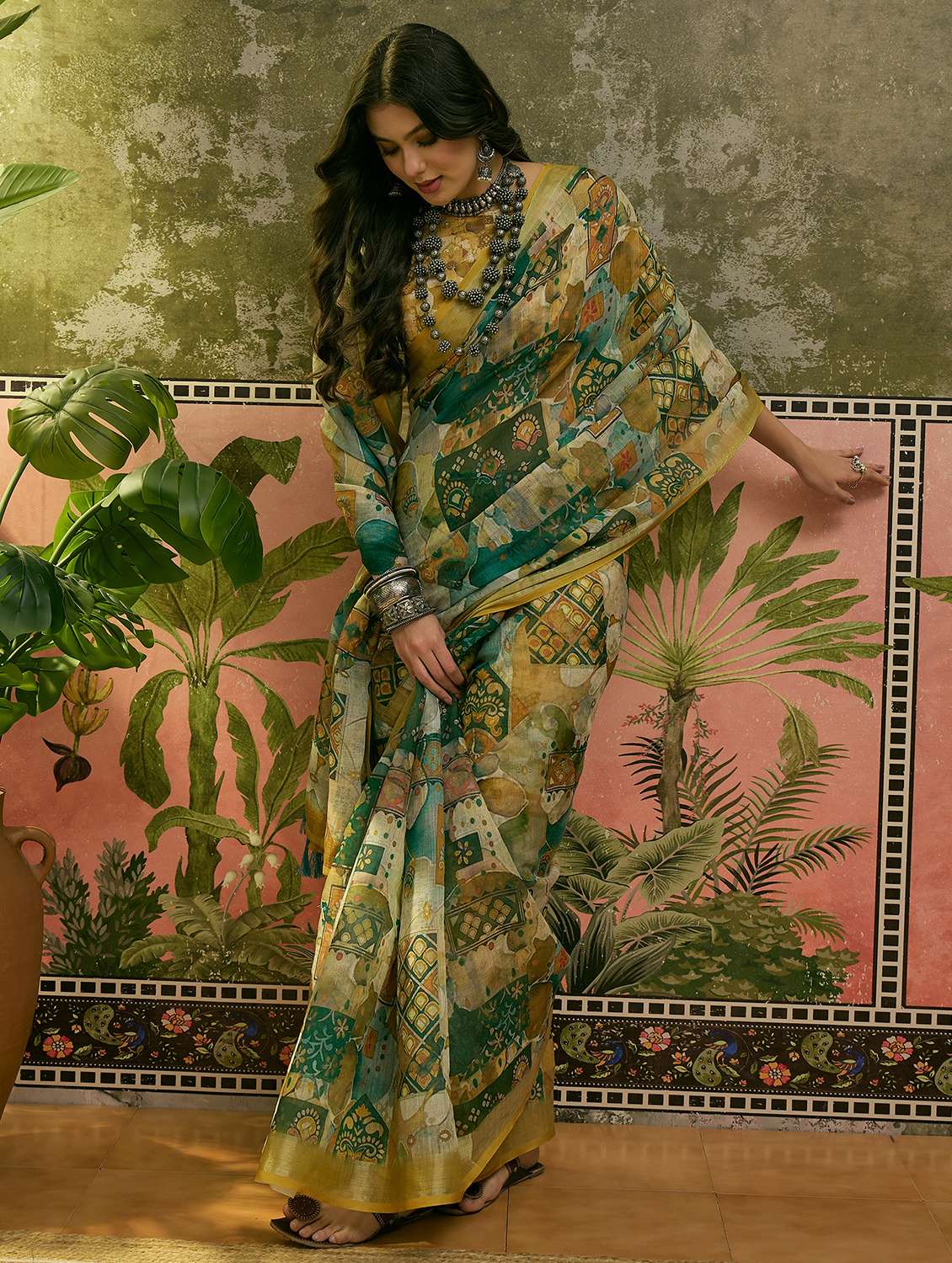 women printed casual wear saree with blouse - 22610093 -  Standard Image - 4