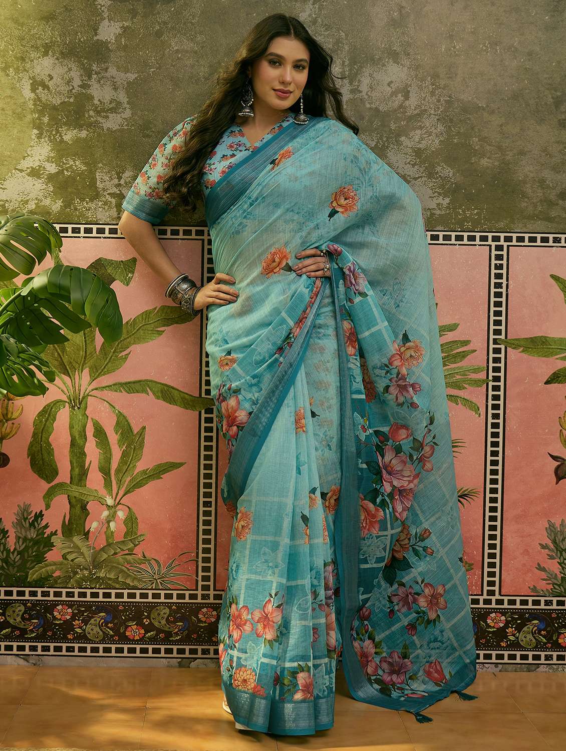 women printed casual wear saree with blouse - 22610094 -  Standard Image - 1