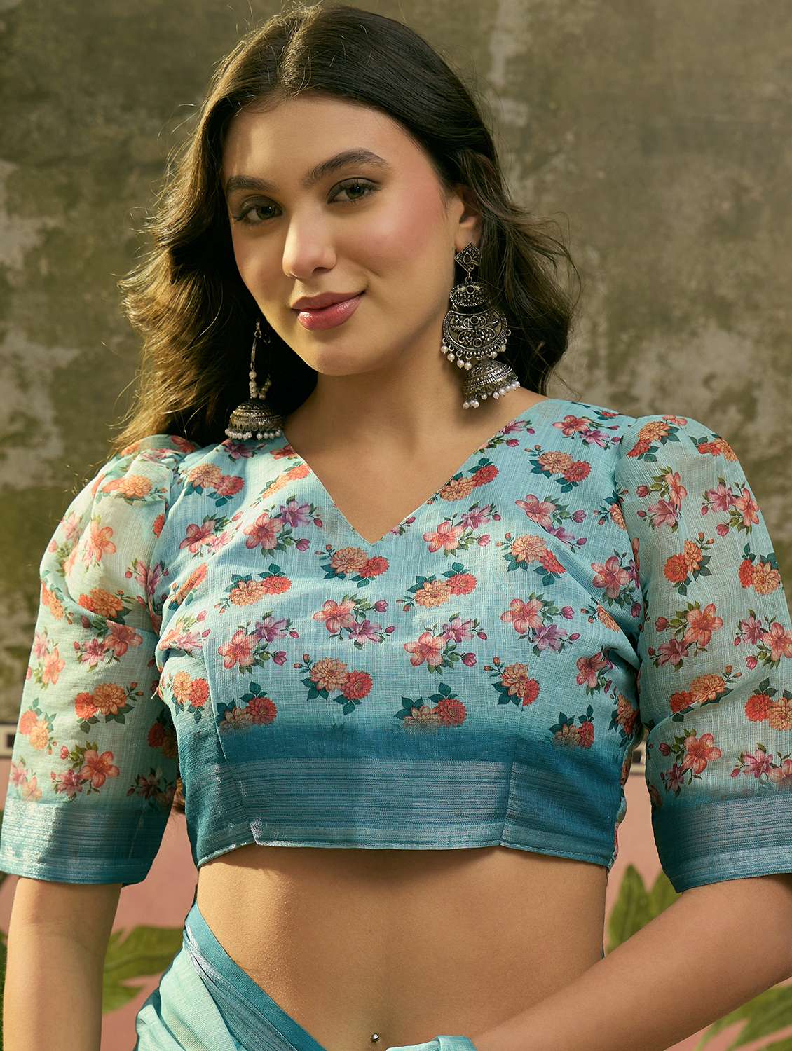 women printed casual wear saree with blouse - 22610094 -  Standard Image - 4
