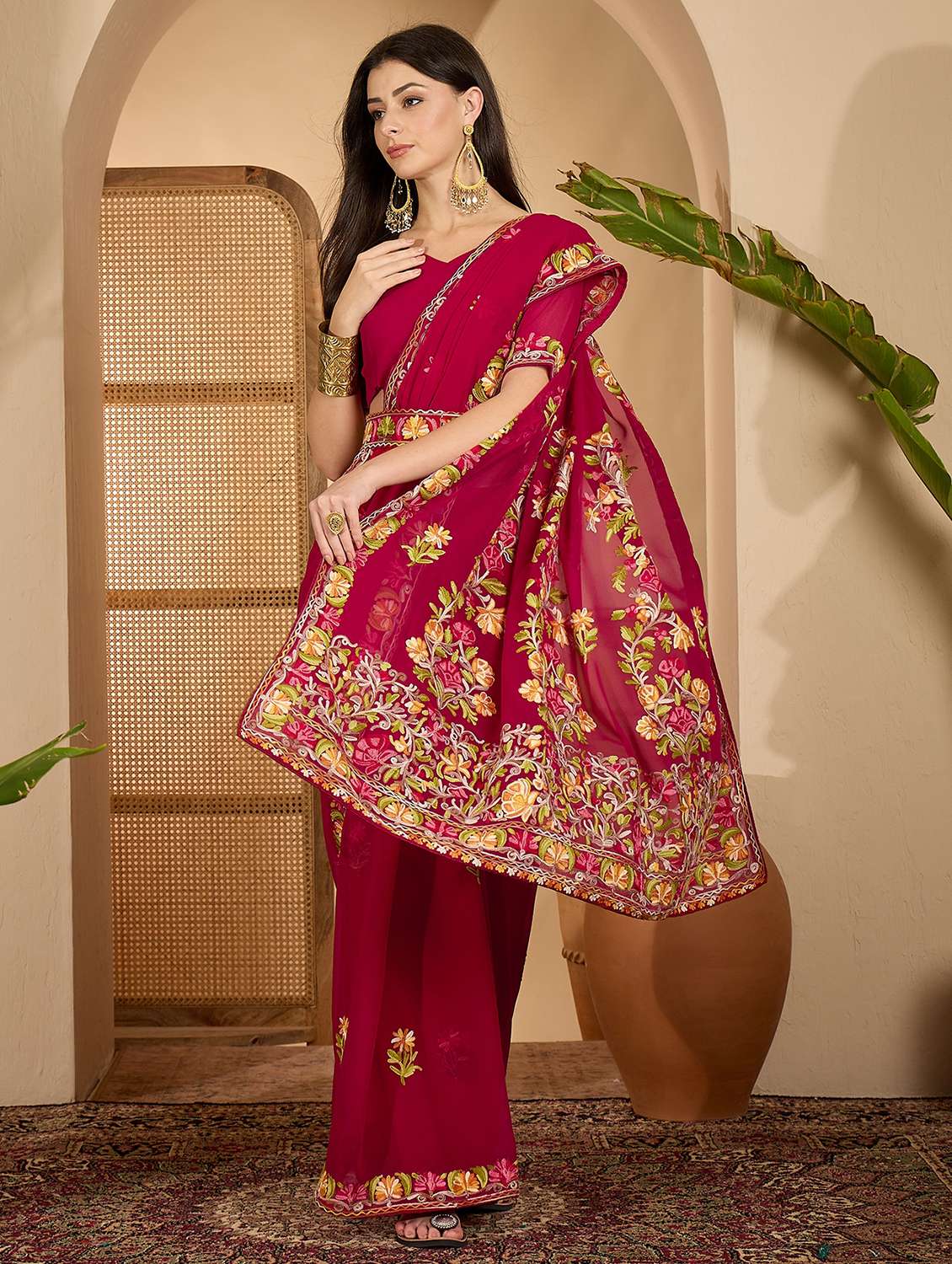 Women Solid With Work Embroidered Saree With Blouse - 22610115 -  Standard Image - 1