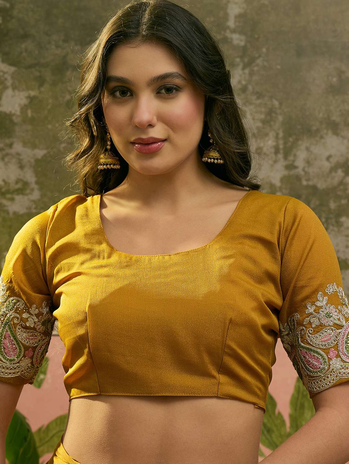 Women Solid With Work Embroidered Saree With Blouse - 22610133 -  Standard Image - 4