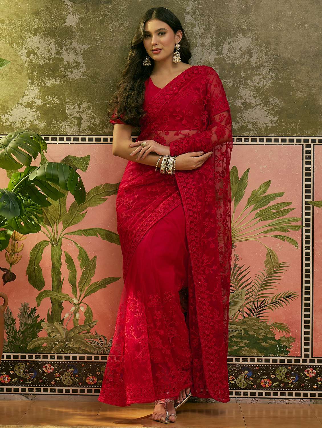 Women Solid With Work Embroidered Saree With Blouse - 22610145 -  Standard Image - 1