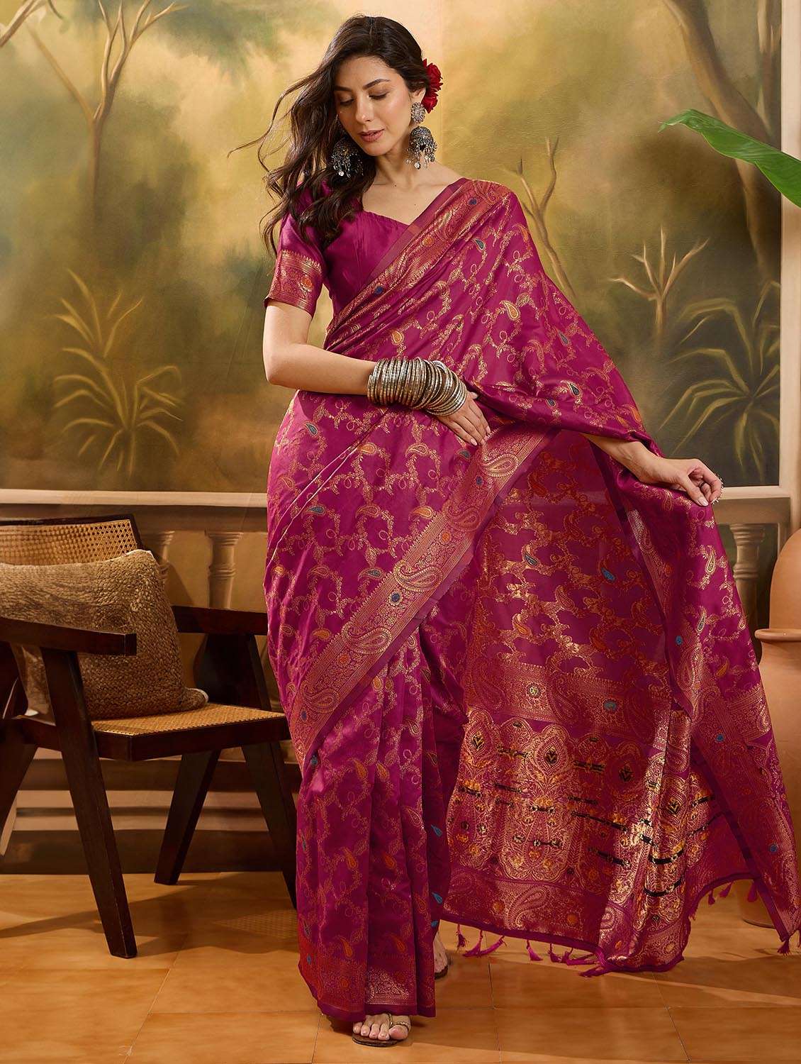 women self design banarasi saree with blouse - 22610157 -  Standard Image - 1