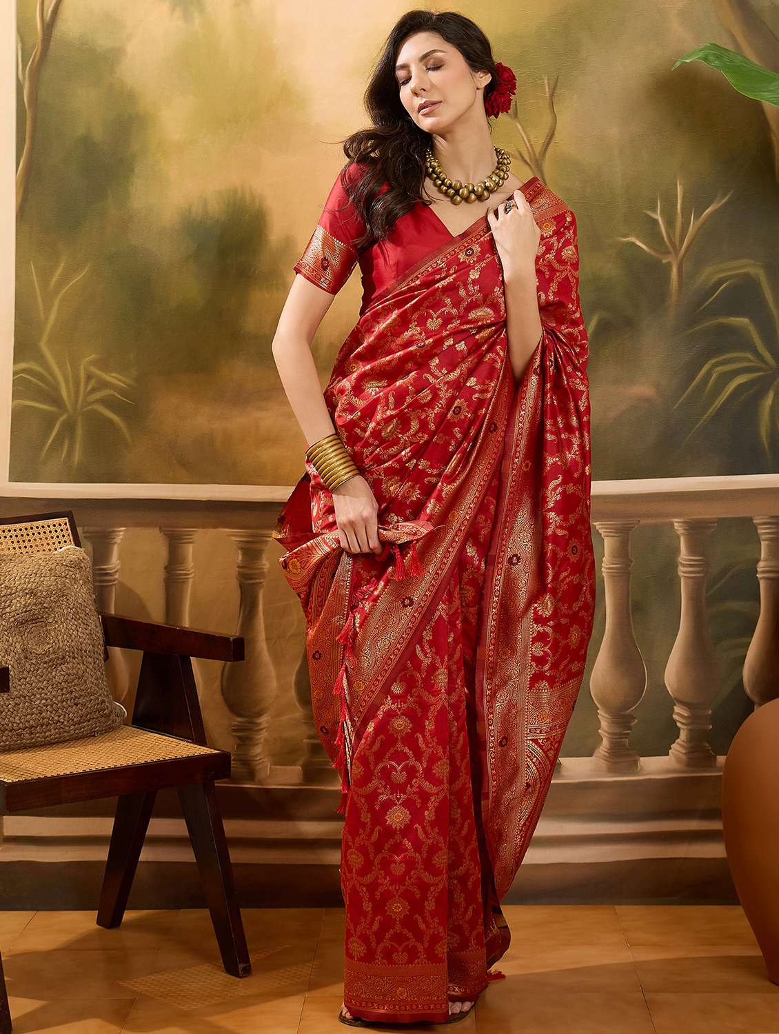 women self design banarasi saree with blouse - 22610167 -  Standard Image - 1