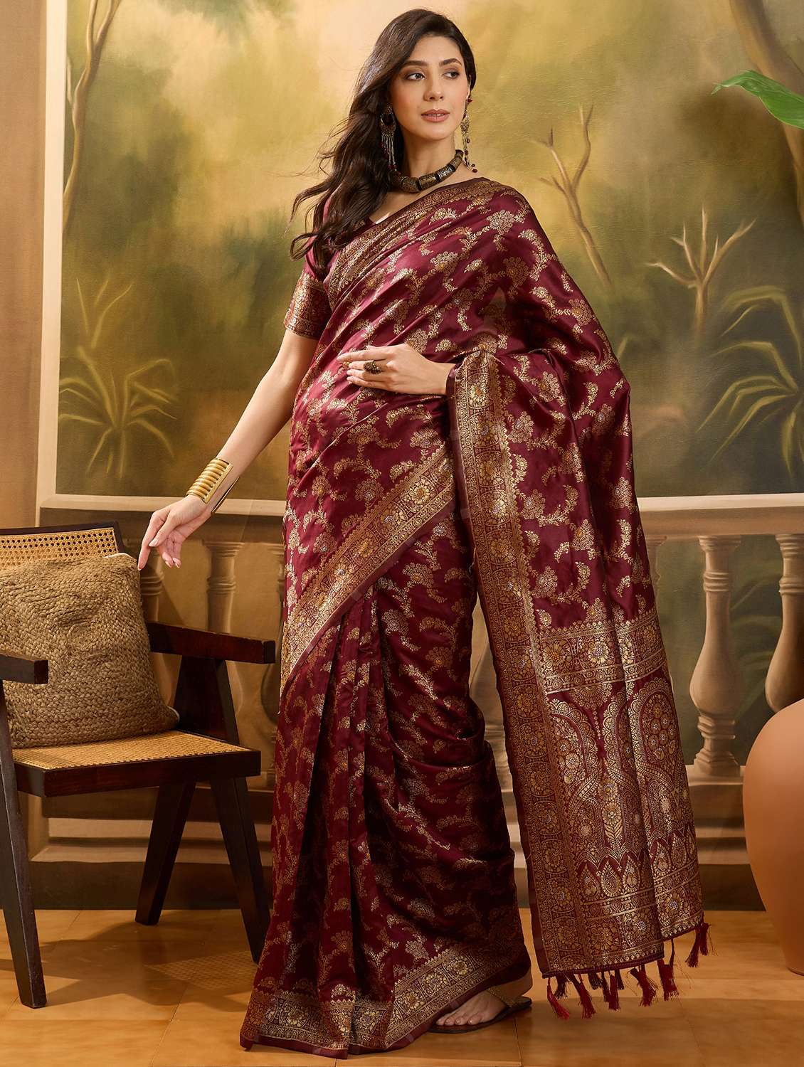 Women Self Design Banarasi Saree With Blouse - 22610172 -  Standard Image - 4