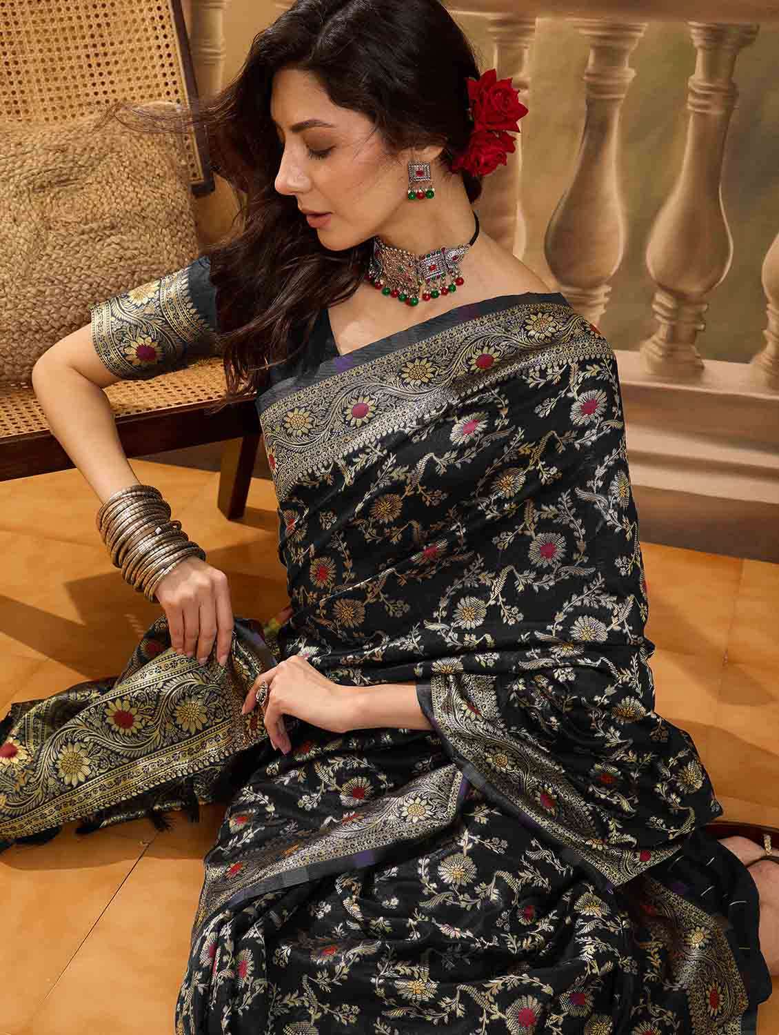 women self design banarasi saree with blouse - 22610181 -  Standard Image - 1