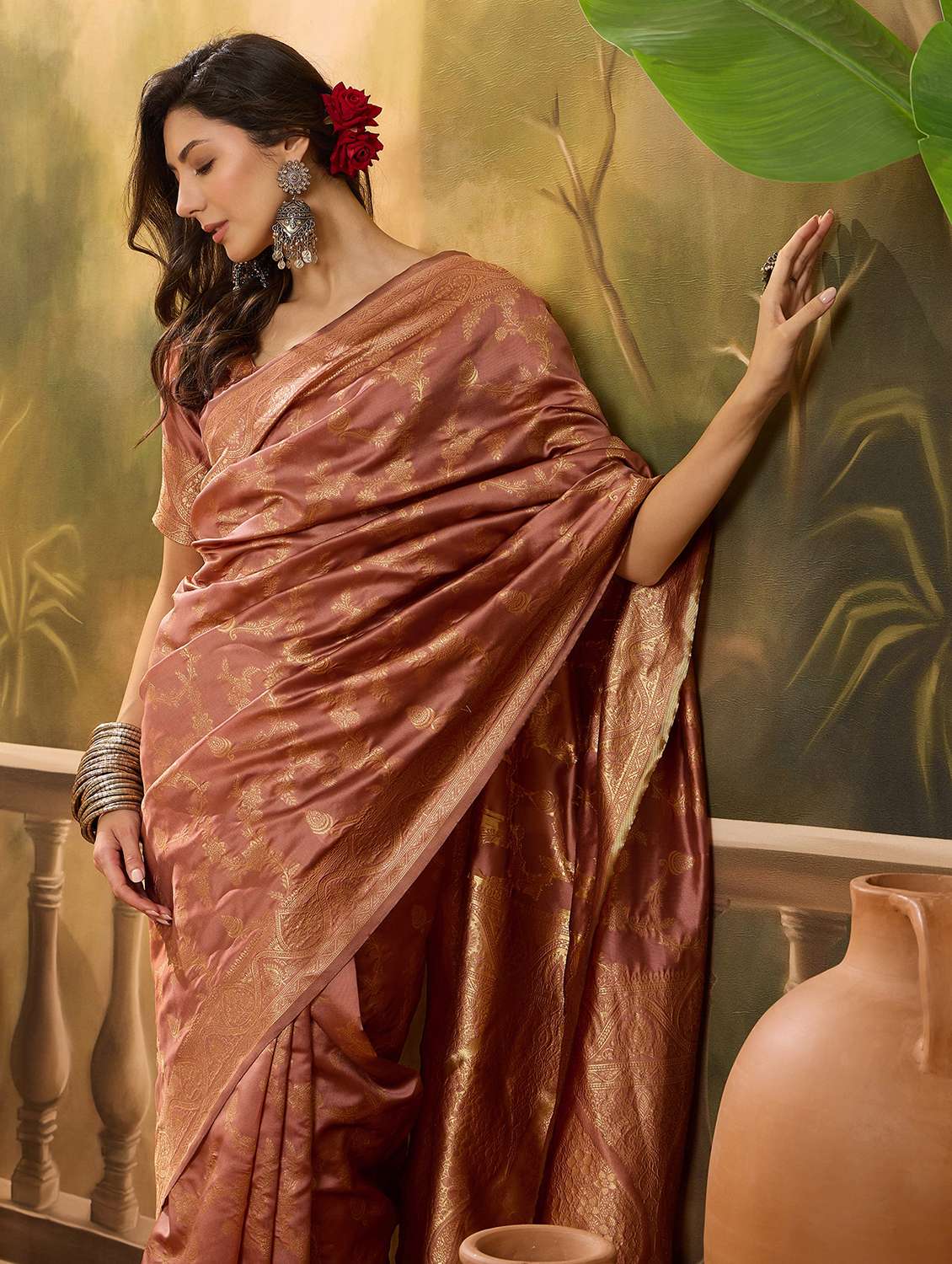 women self design banarasi saree with blouse - 22610212 -  Standard Image - 1