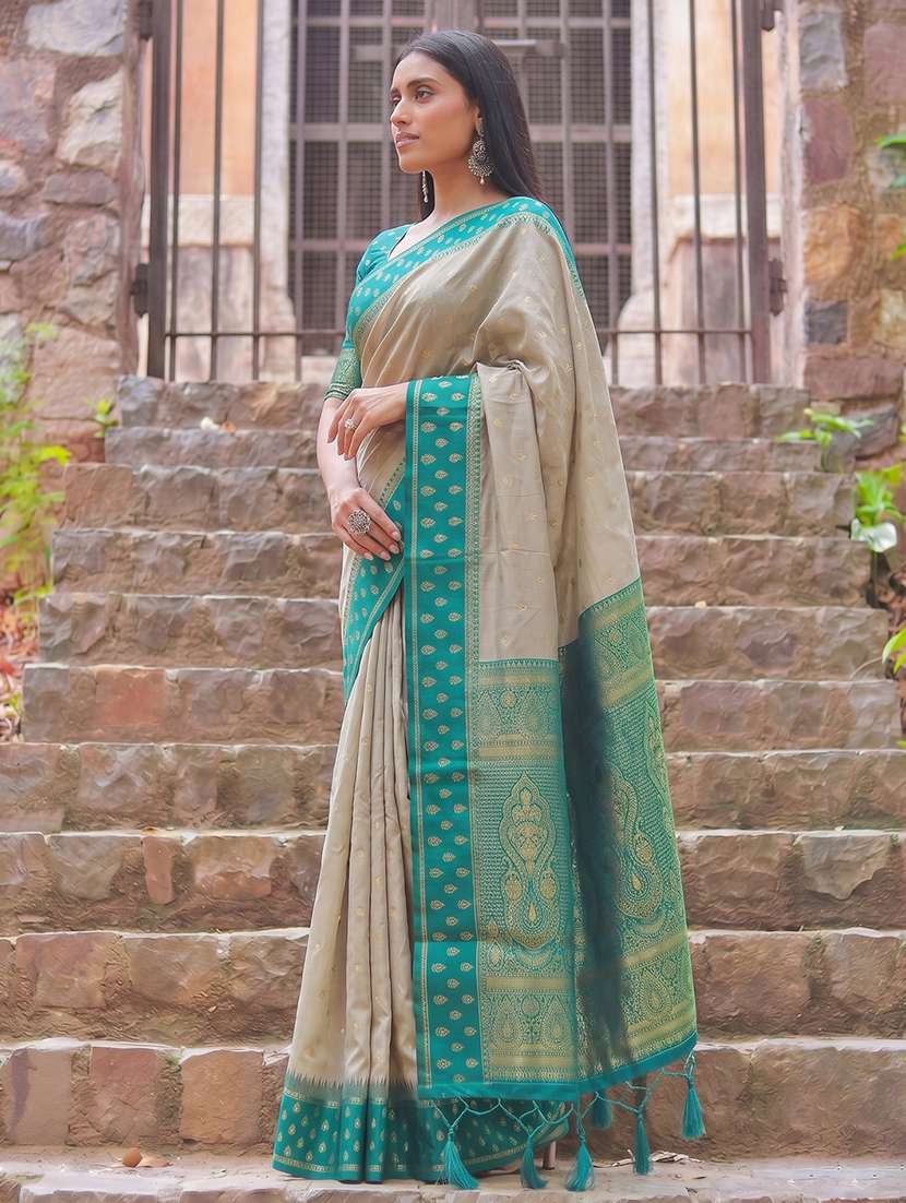 Women Self Design Bordered Saree With Blouse - 22610256 -  Standard Image - 1