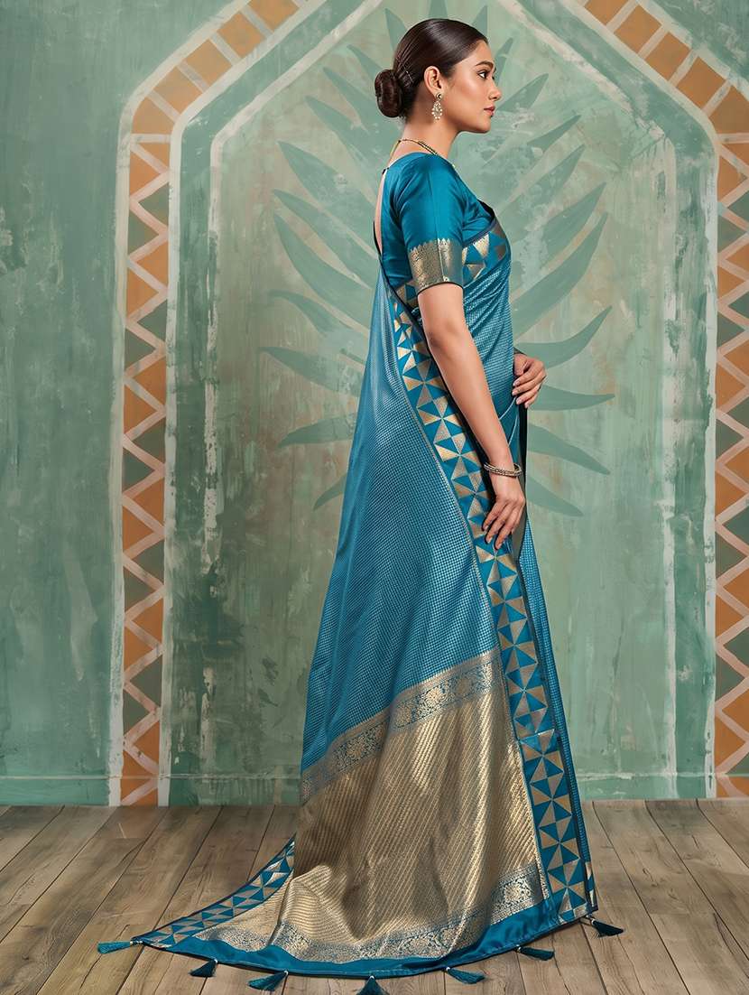women self design banarasi saree with blouse - 22610263 -  Standard Image - 1