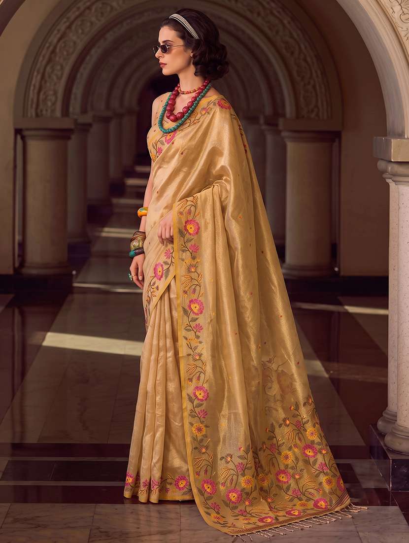 women self design handloom saree with blouse - 22610269 -  Standard Image - 1