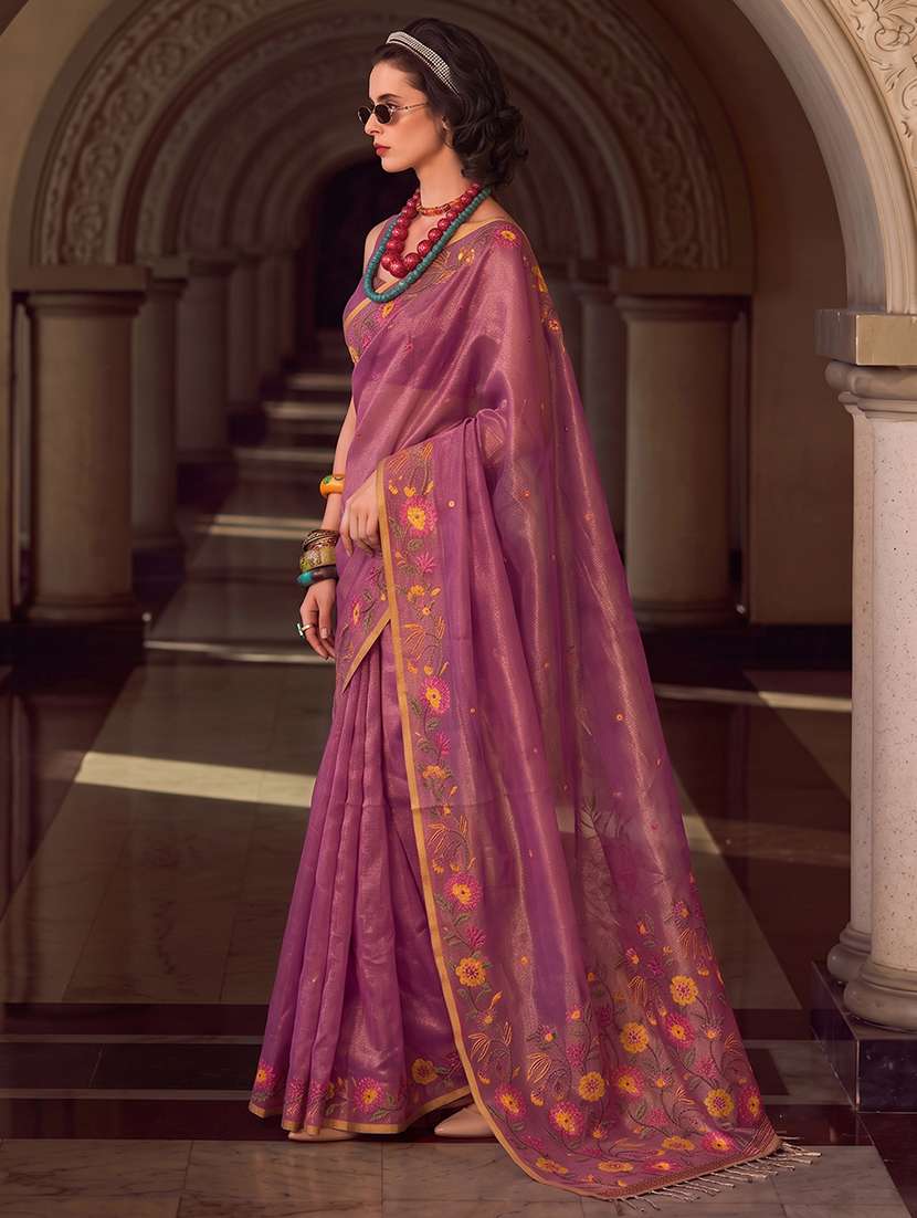 women self design handloom saree with blouse - 22610270 -  Standard Image - 1