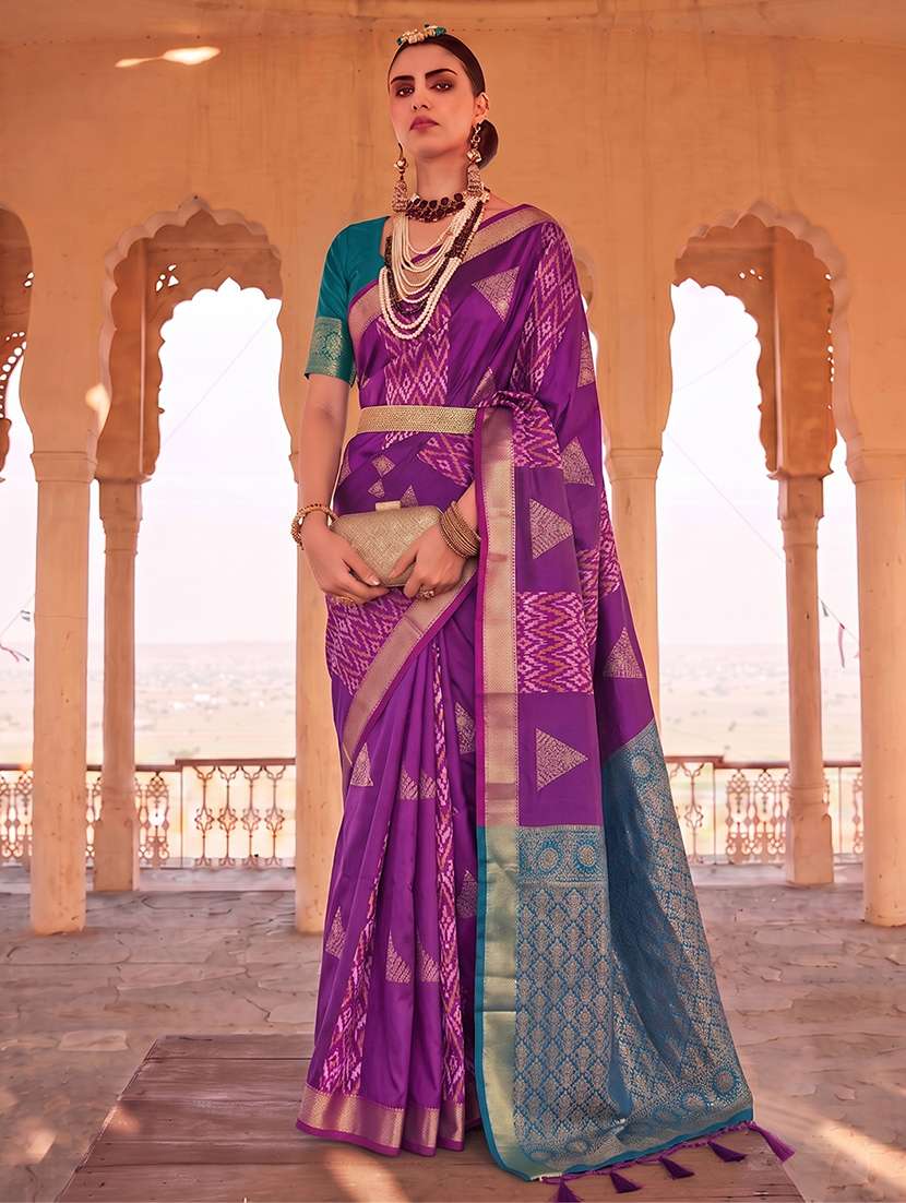 women self design banarasi saree with blouse