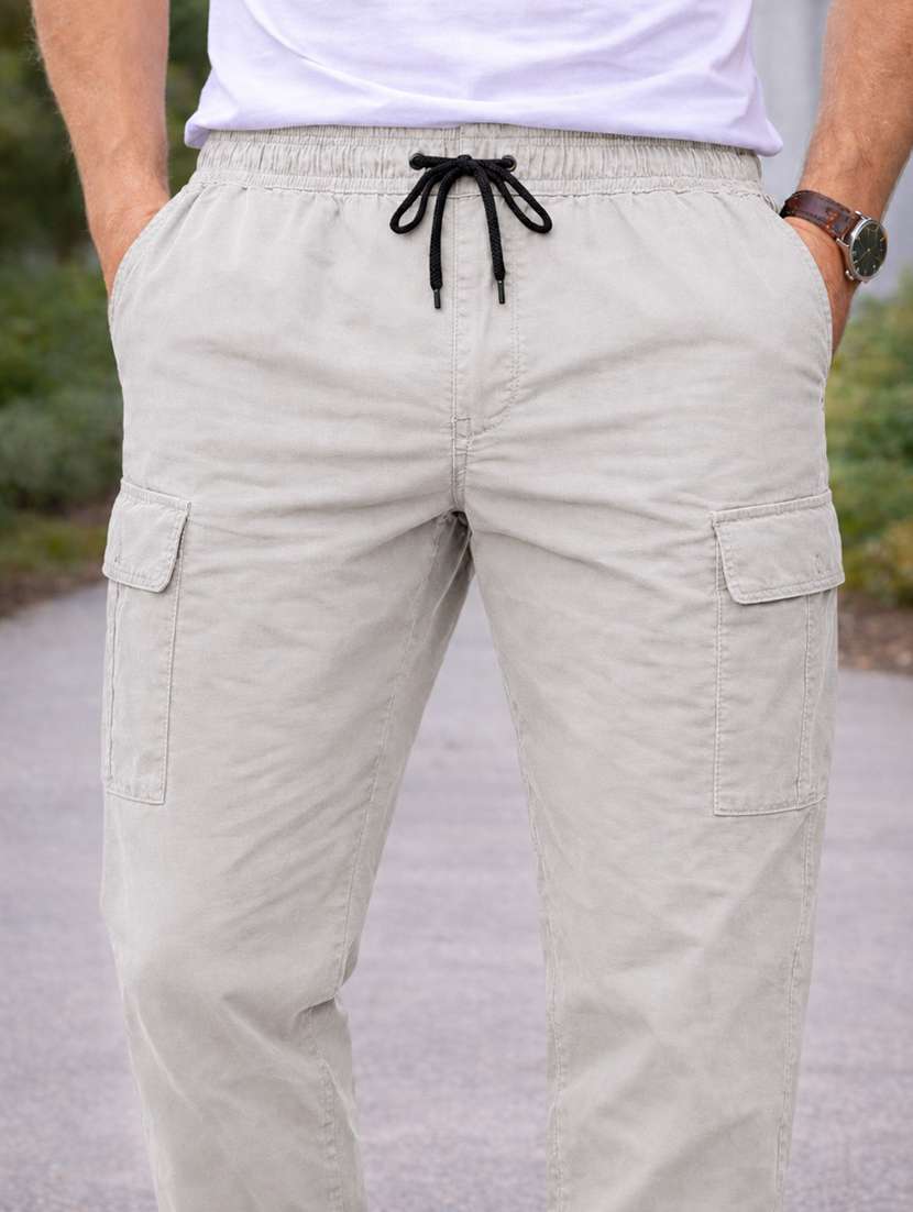 men solid mid rise regular fit cargo pant - 22610306 -  Standard Image - 1