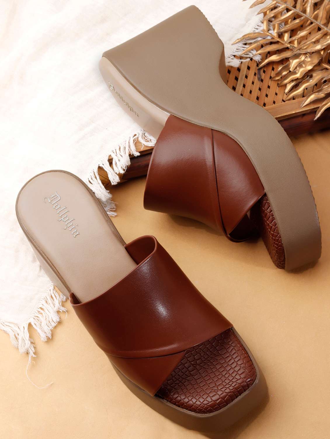 women textured slip on wedges