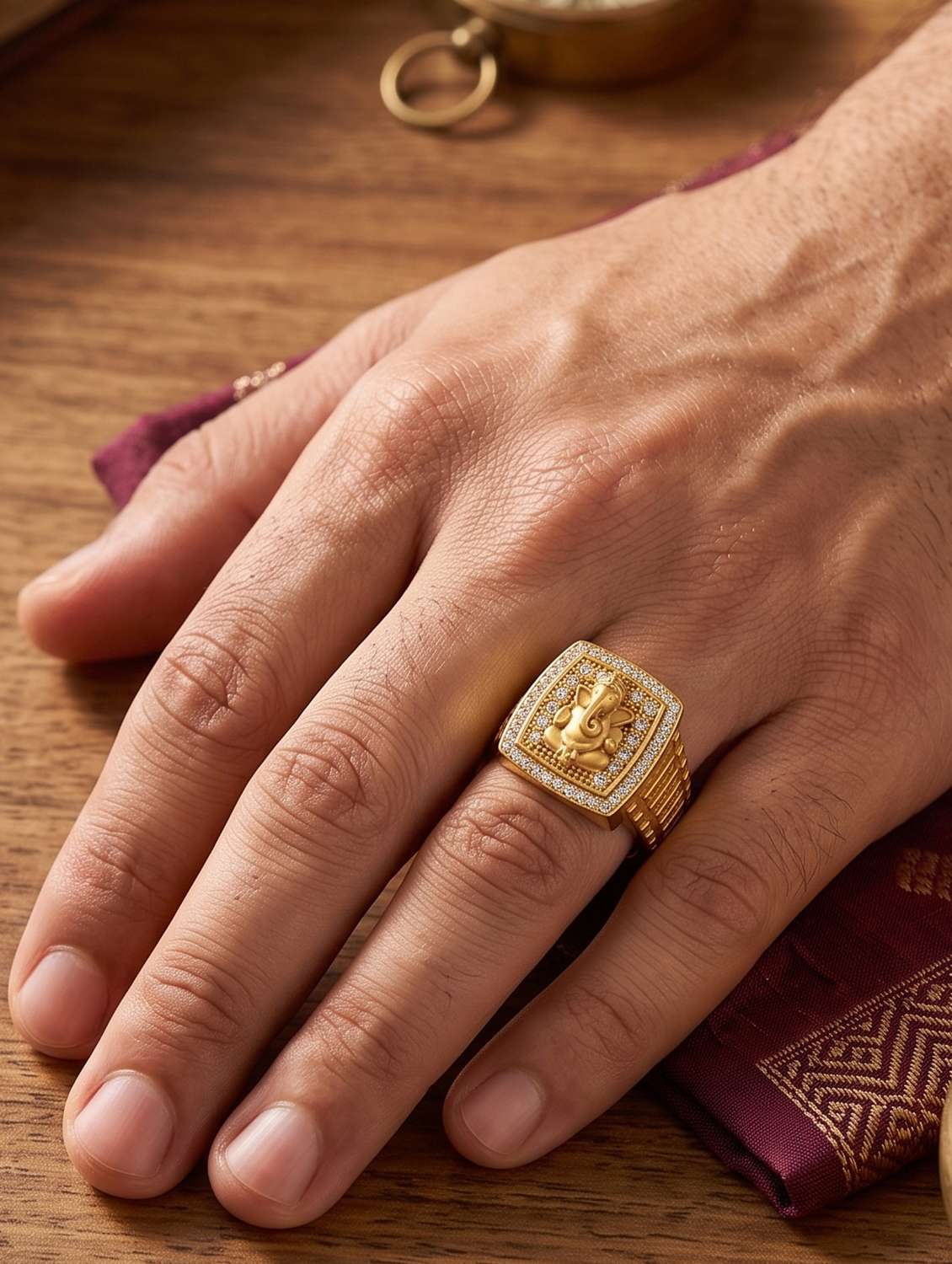 men gold brass finger ring with stone closed loop - 22615098 -  Standard Image - 4