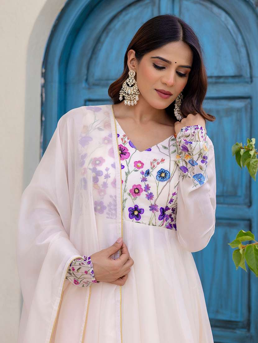 Women Printed Long Sleeves Kurta Legging Set With Dupatta - 22615476 -  Standard Image - 1