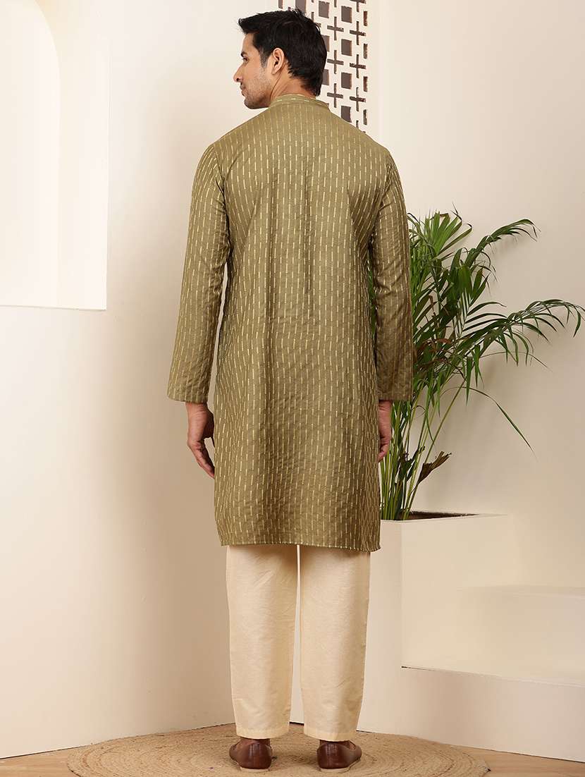 Men Self Design Mandarin Neck Long Kurta - 22615921 -  Standard Image - 4