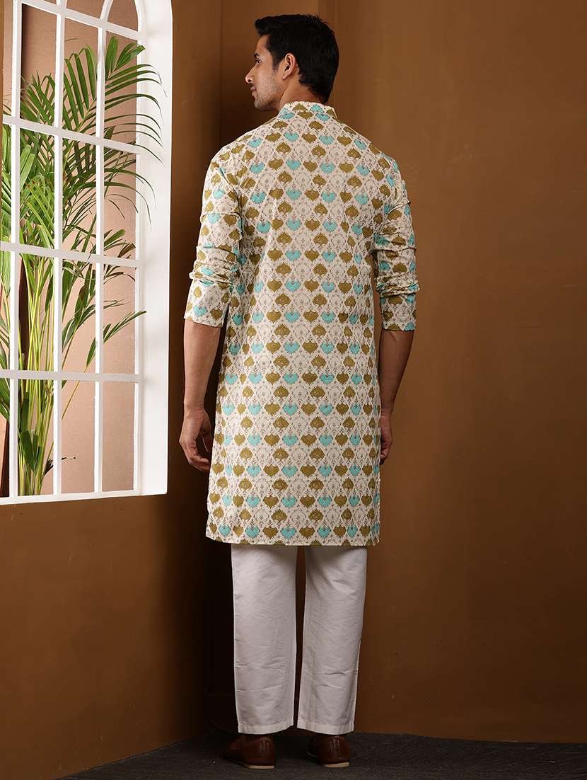 Men Printed Mandarin Neck Long Kurta - 22615939 -  Standard Image - 4