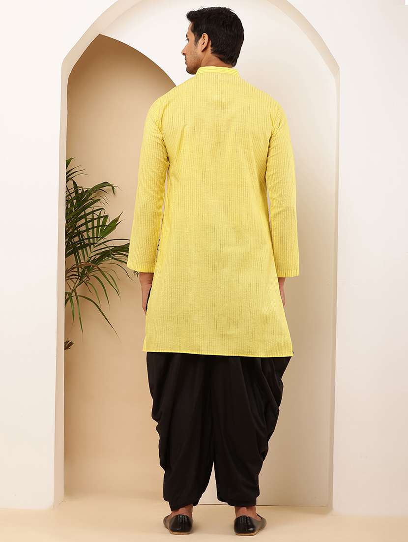 Men Self Design Mandarin Neck Long Kurta - 22615942 -  Standard Image - 4