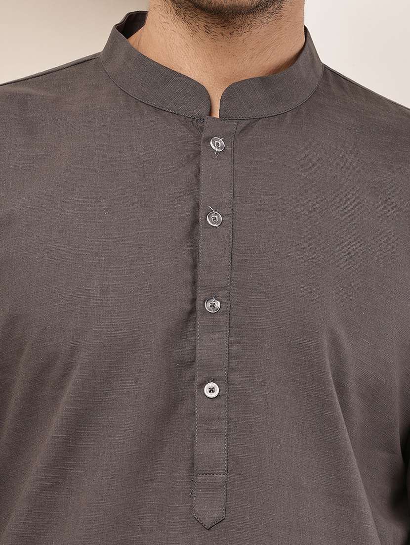 Men Solid Mandarin Neck Long Kurta - 22615969 -  Standard Image - 1